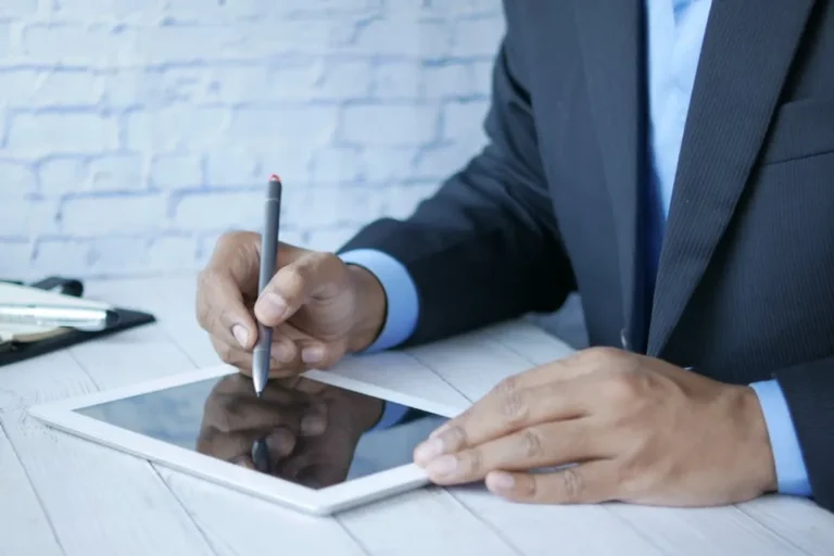 How to Write Safer Breaking News Updates